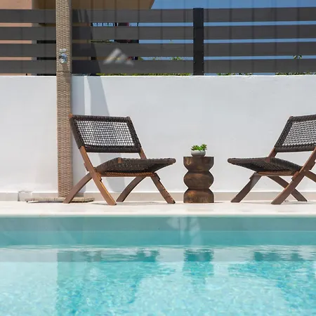 Dimitris - The Lefkada City