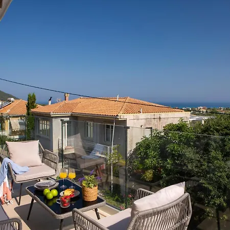 Dimitris - The Apartment Lefkada City
